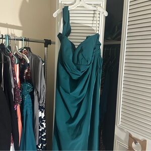 Galina Signature Stretch Crepe Off-the-Shoulder Dress in Teal (24)